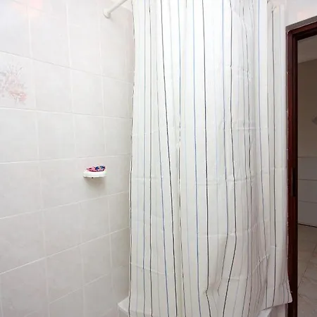Barbat 4962a Апартаменты Barbat na Rabu